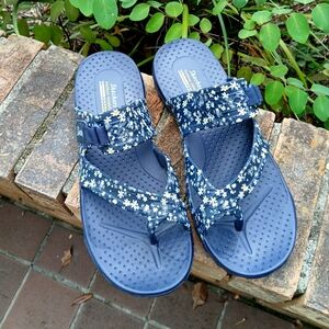 Sketchers outdoor sandals.